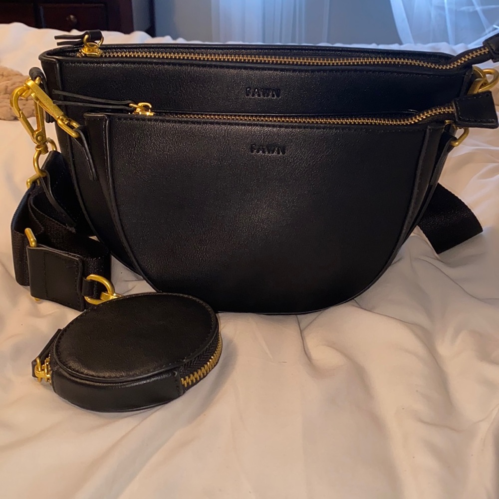 Beautiful Fawn Design crossbody purse